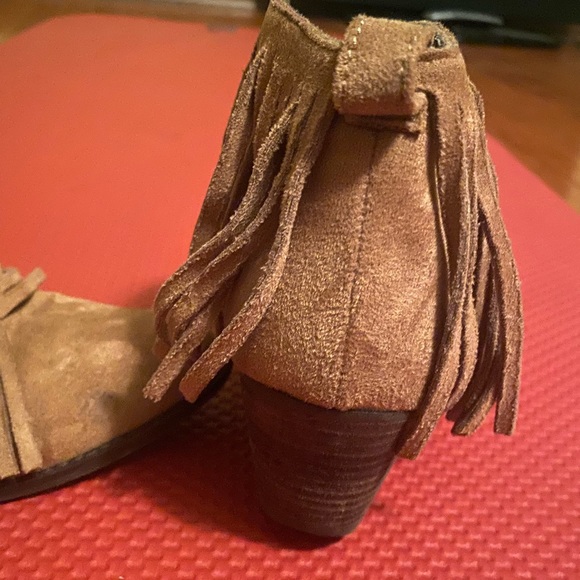 Coconuts by Matisse Tan Suede fringe Booties - Picture 5 of 8